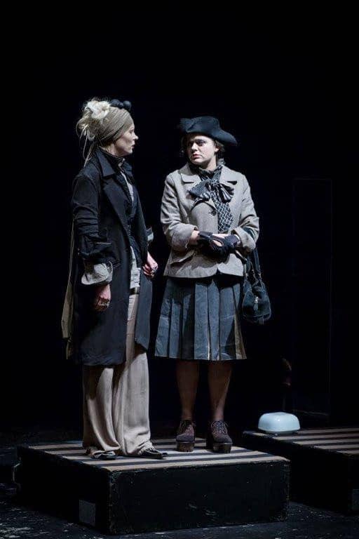 Pilies teatras Spektaklis ''Dvi poniutės į Šiaurės pusę''