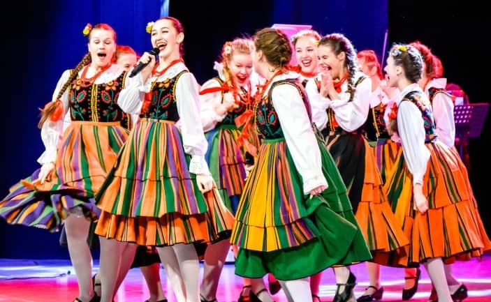 TDA „Kukulečka“ 35-mečio jubiliejinis koncertas „Trisdešimt penkerius metus šokiu rašyta Tėvynės istorija“