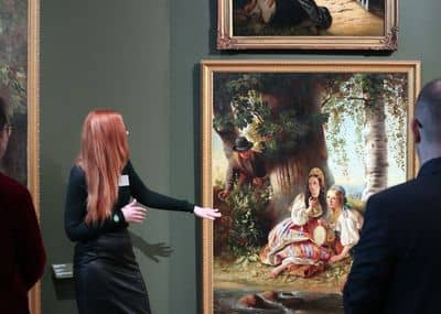 "ArtWalk" — trumpos ekskursijos anglų kalba Kumu dailės muziejuje