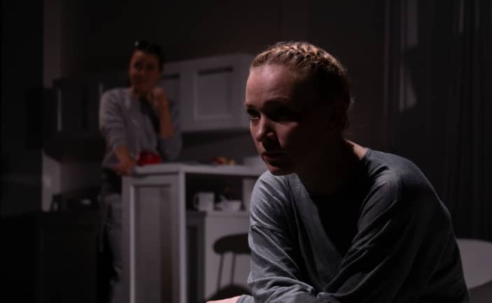 Daugavpils teatro spektaklis "Be liudytojų"
